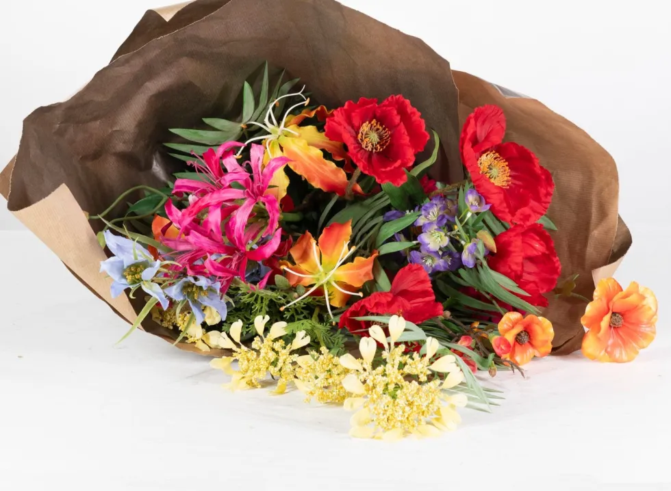 Intratuin kunstbloemen boeket Lynn rood / geel H 90 cm