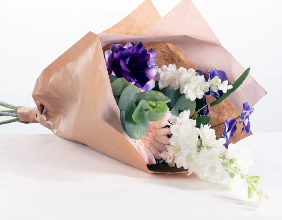 Intratuin kunstbloemen boeket Lola wit / blauw H 70 cm