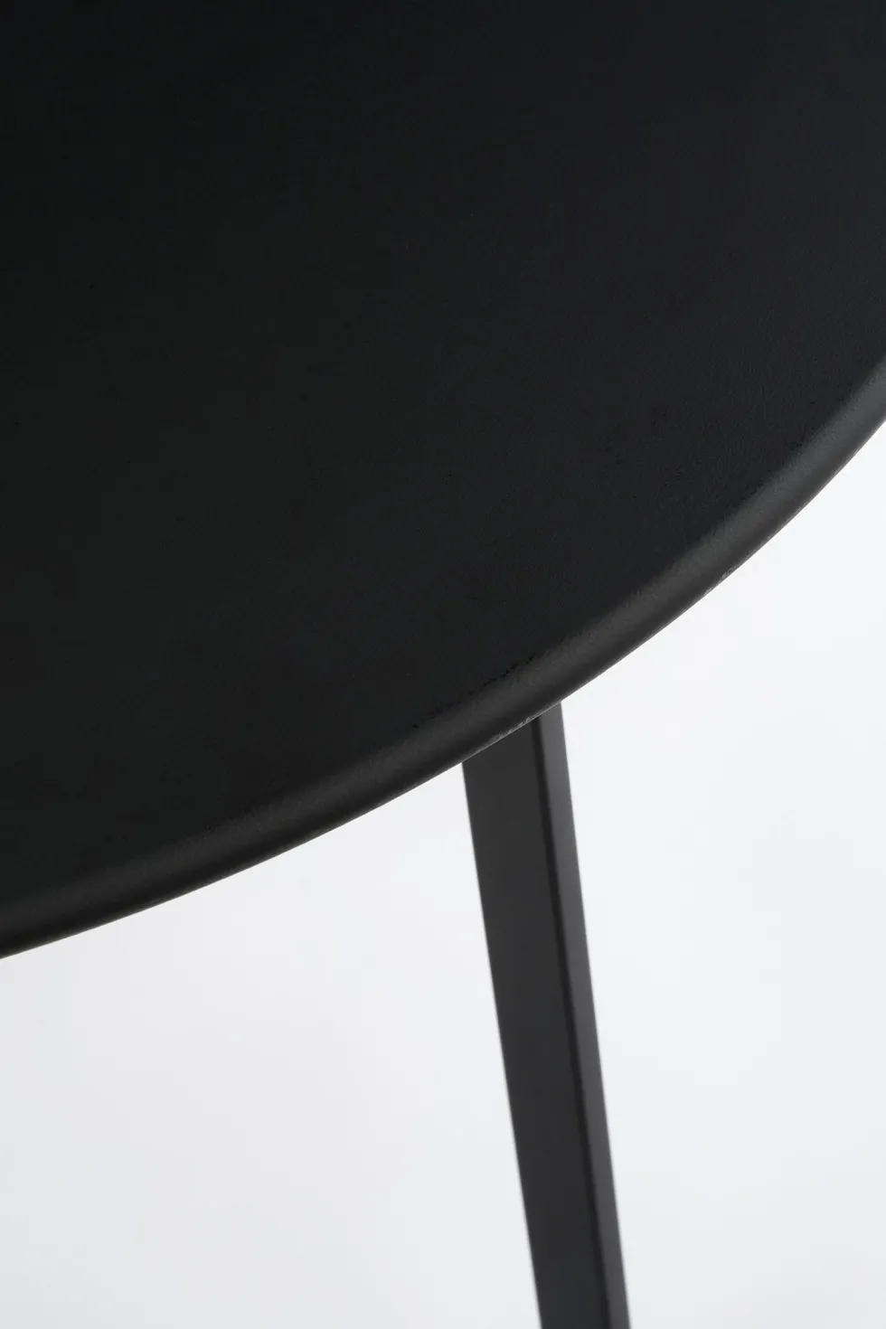 Mica Decorations bijzettafel Seatle zwart D 38 H 58 cm